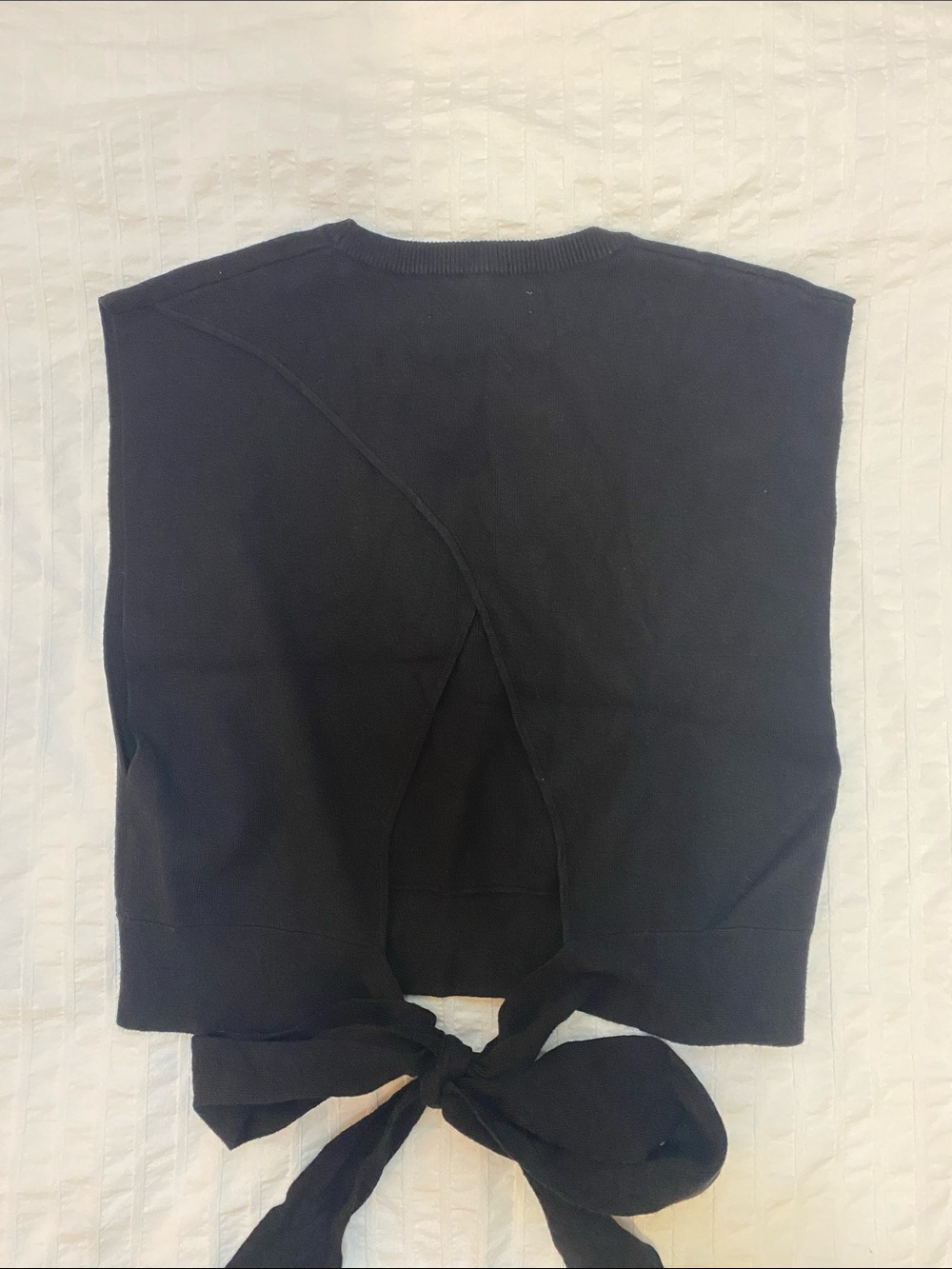 OAK + FORT Black Tie-Back Crewneck Short Sleeve Top - Picture 2 of 4